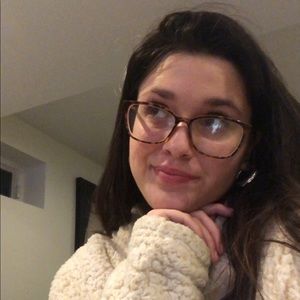 Meet your Posher, Devan